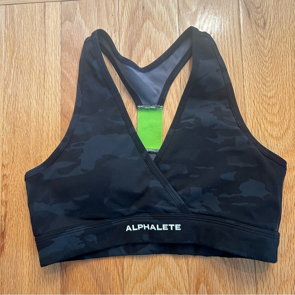 Alphalete black camo sport bra | S